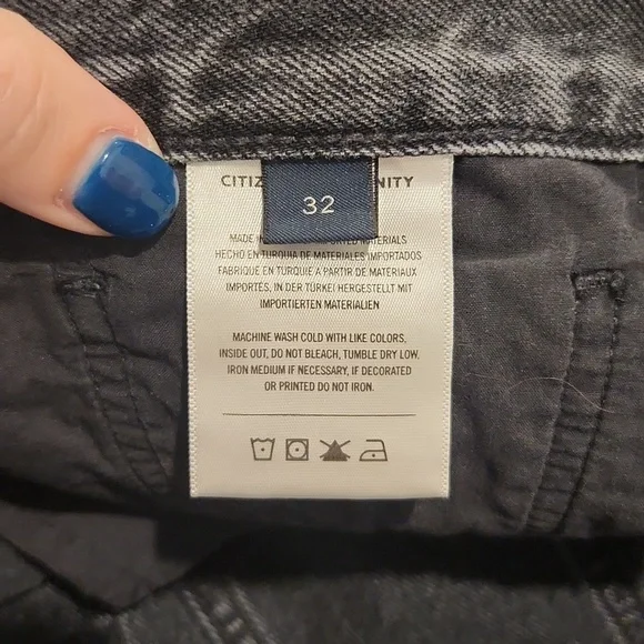 Citizens Of Humanity Grayish-black Hi-Waist Button Fly Jean Shorts Size 32! NWT! - Picture 8 of 16